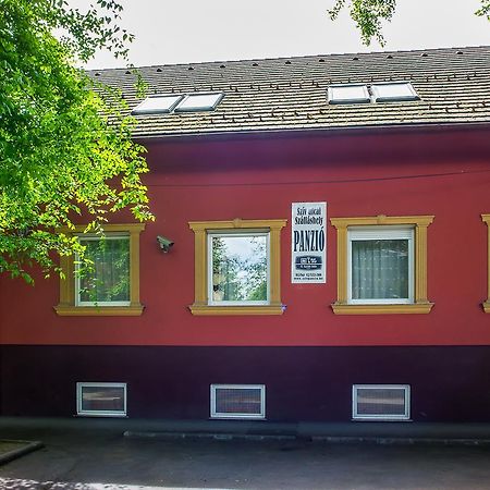 Civis Szallashely Debrecen Exterior foto