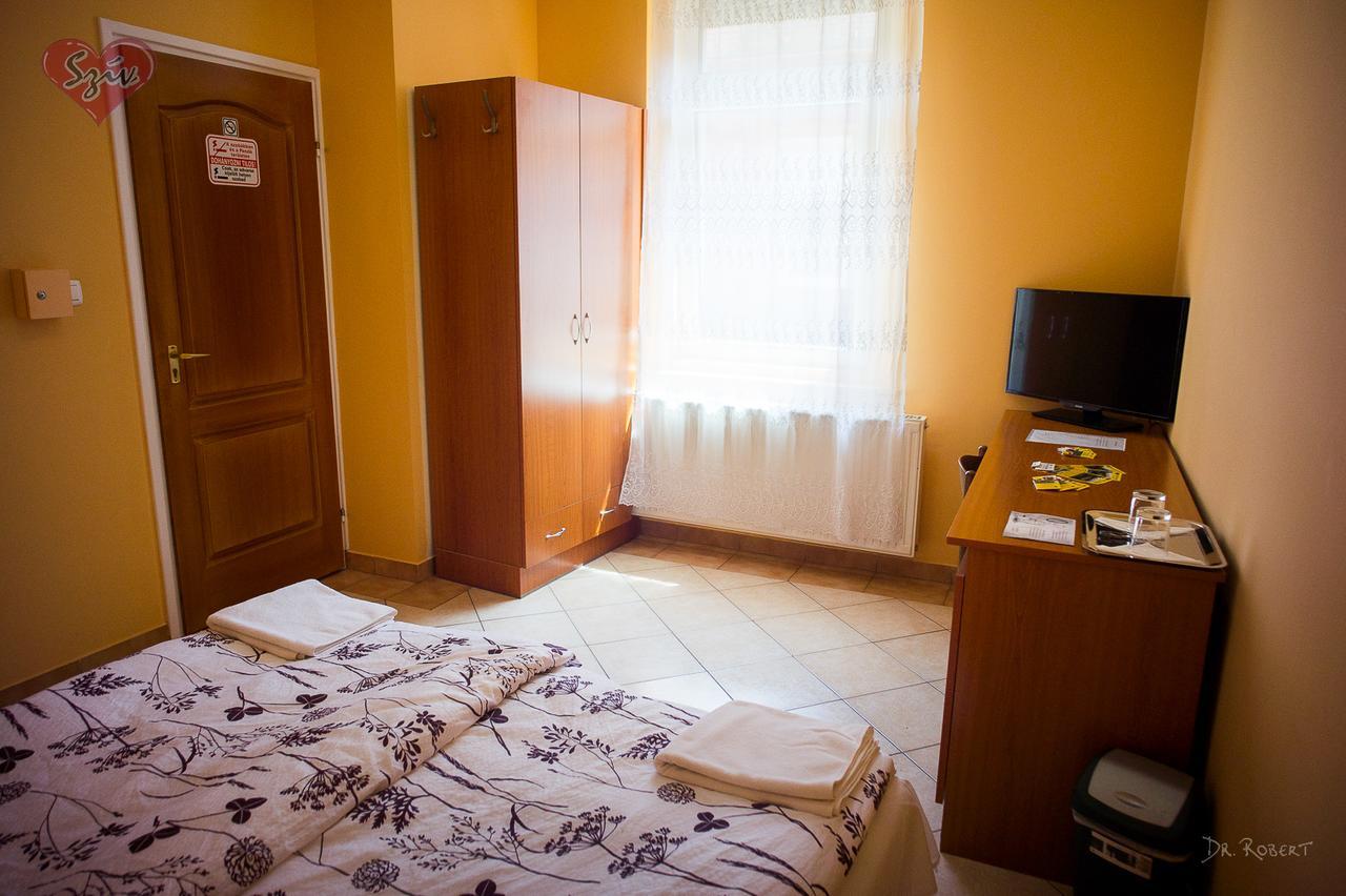 Civis Szallashely Debrecen Exterior foto