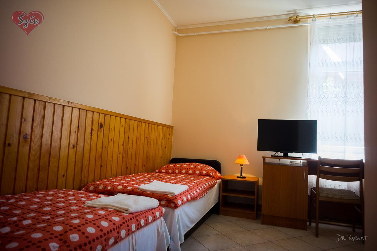 Civis Szallashely Debrecen Exterior foto