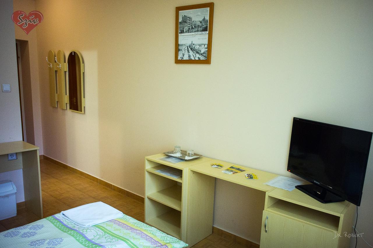 Civis Szallashely Debrecen Exterior foto