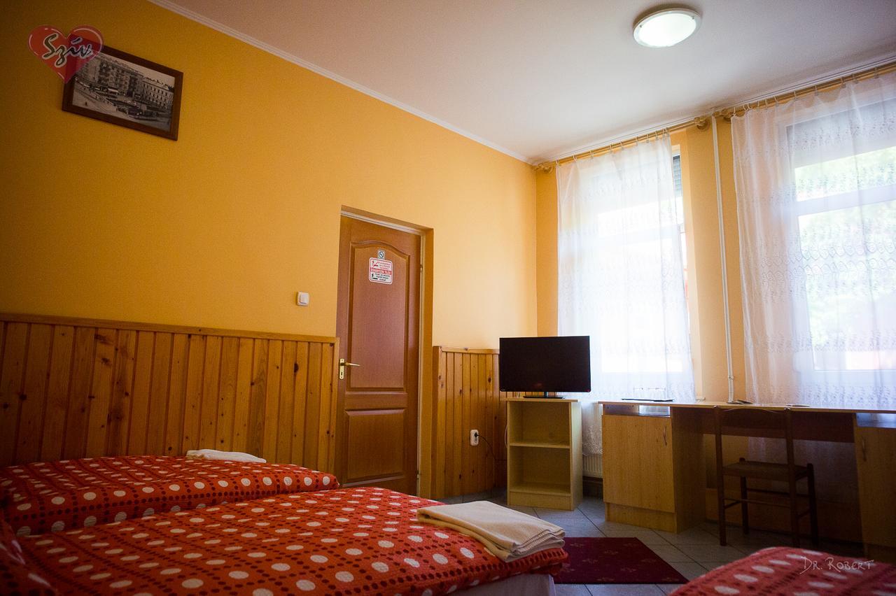 Civis Szallashely Debrecen Exterior foto